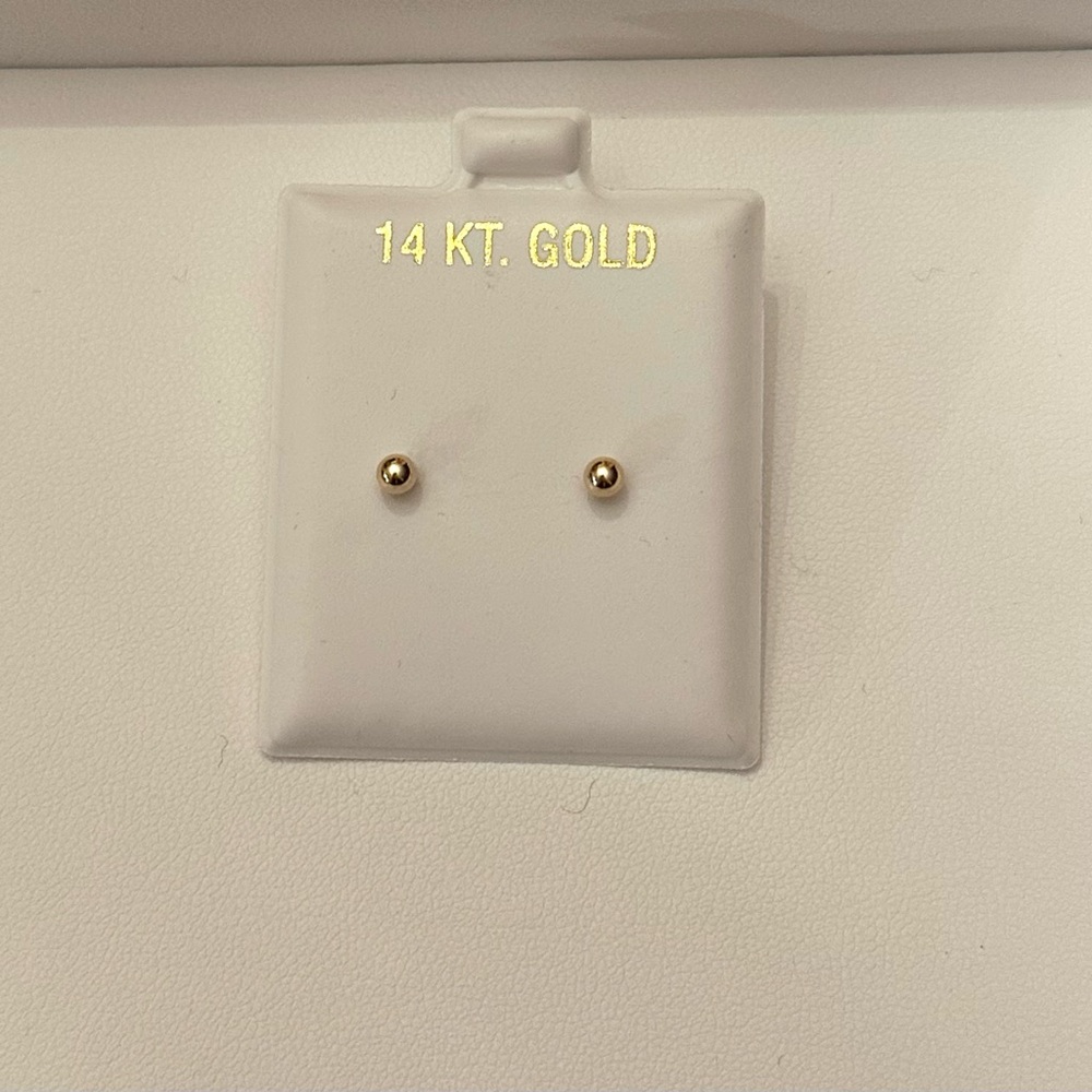 14K Yellow Gold 3mm Studs